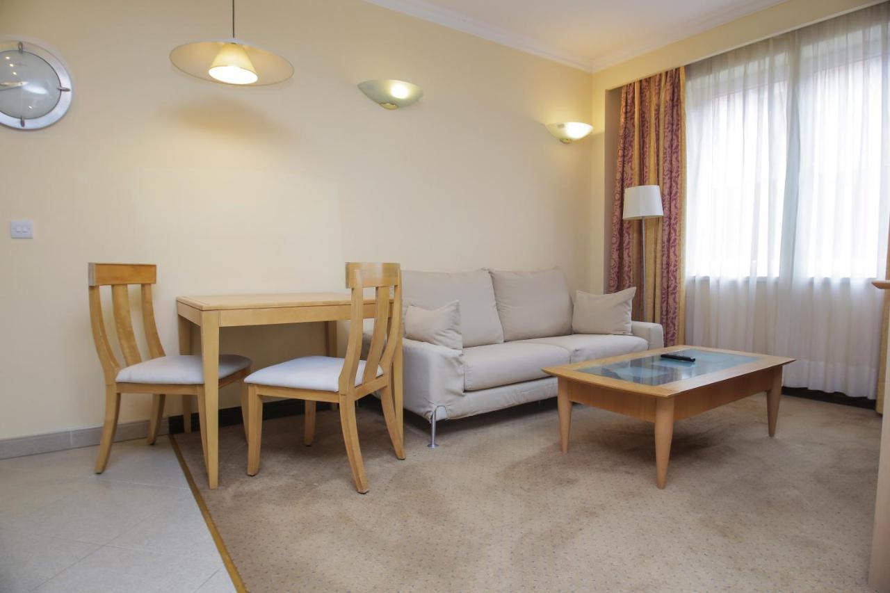 Chagala Atyrau Hotel Eksteriør billede