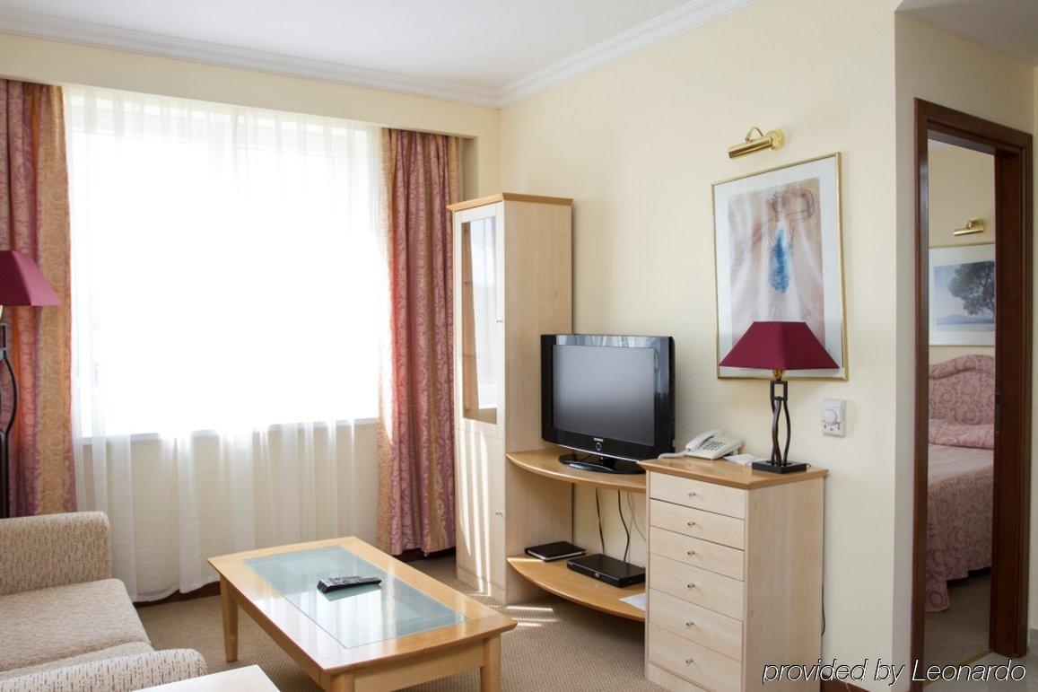 Chagala Atyrau Hotel Eksteriør billede