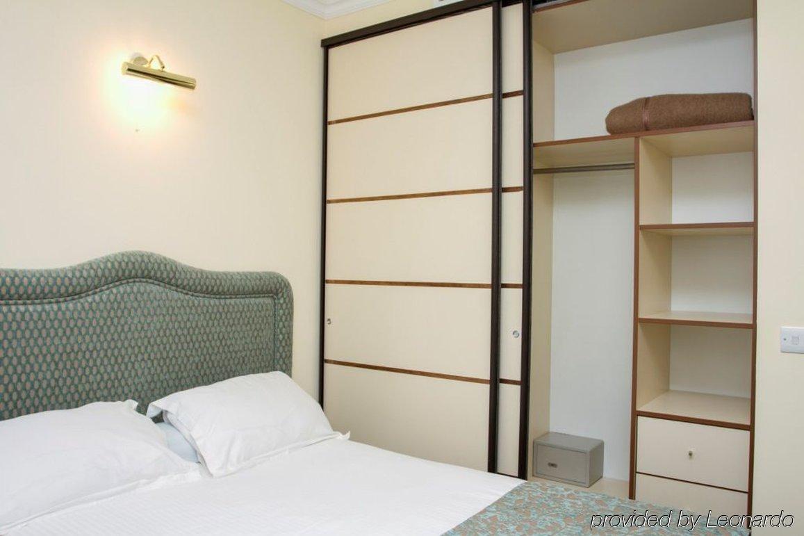 Chagala Atyrau Hotel Eksteriør billede